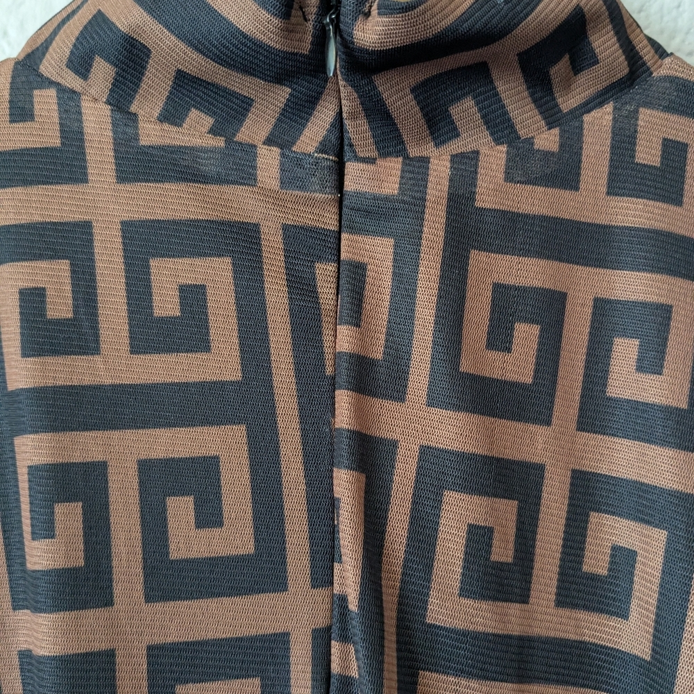 Geometric Pattern In Brown And Black Top Blouse Long Sleeves Sz. 1X - Picture 6 of 11